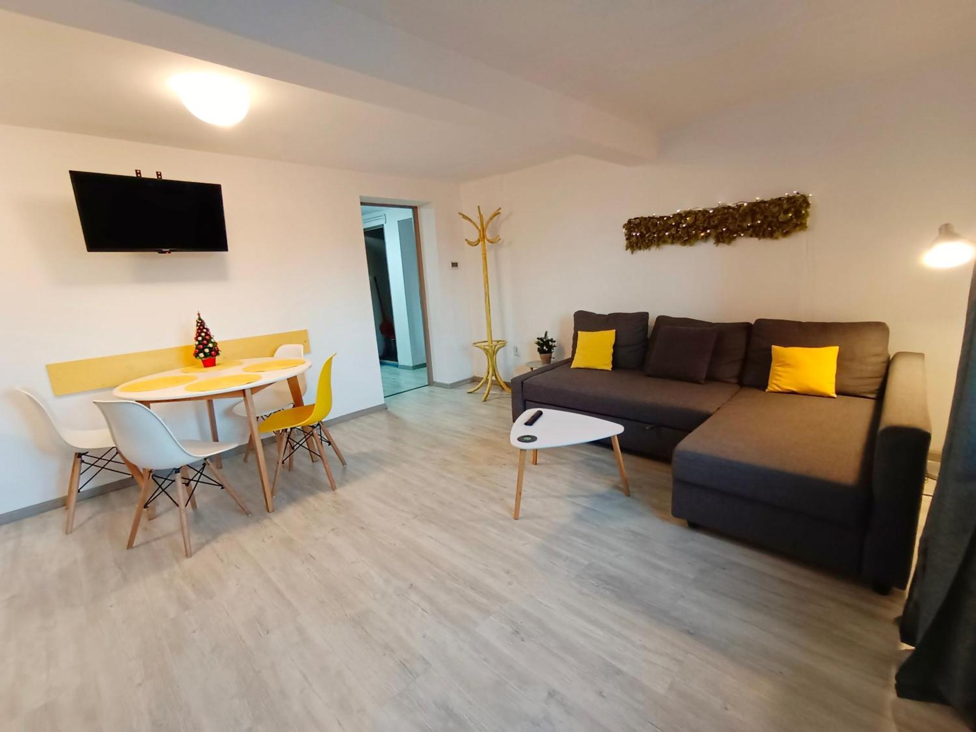 Apartament Pif Livada Postei *