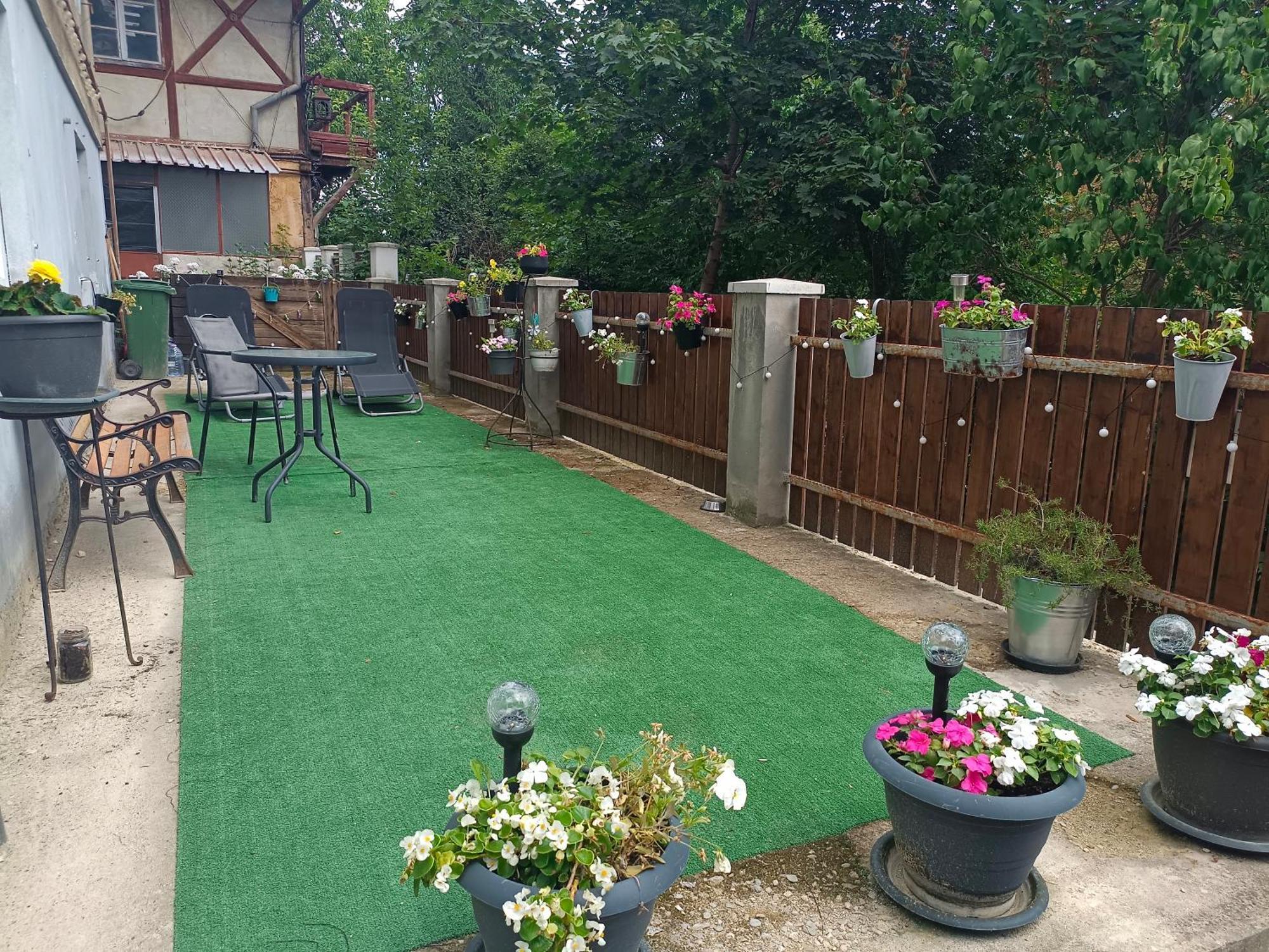 Apartament Pif Livada Postei
